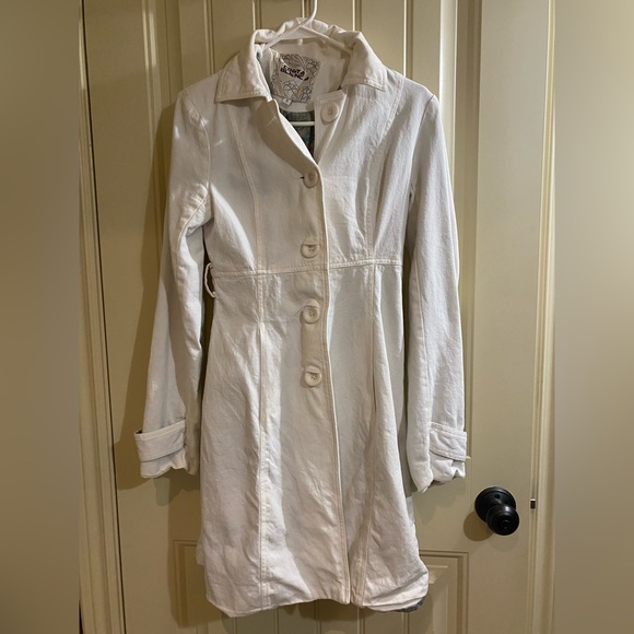 Costa Blanca woman’s trench coat - Picture 1 of 5